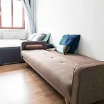Top moderne Wohnung in Leipziger Altbau - Netflix inklusive