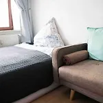 Top Moderne Wohnung In Leipziger Altbau - Netflix Inklusive